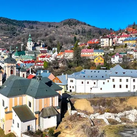 Enchanting Glanzenberg In The Center Banská Štiavnica